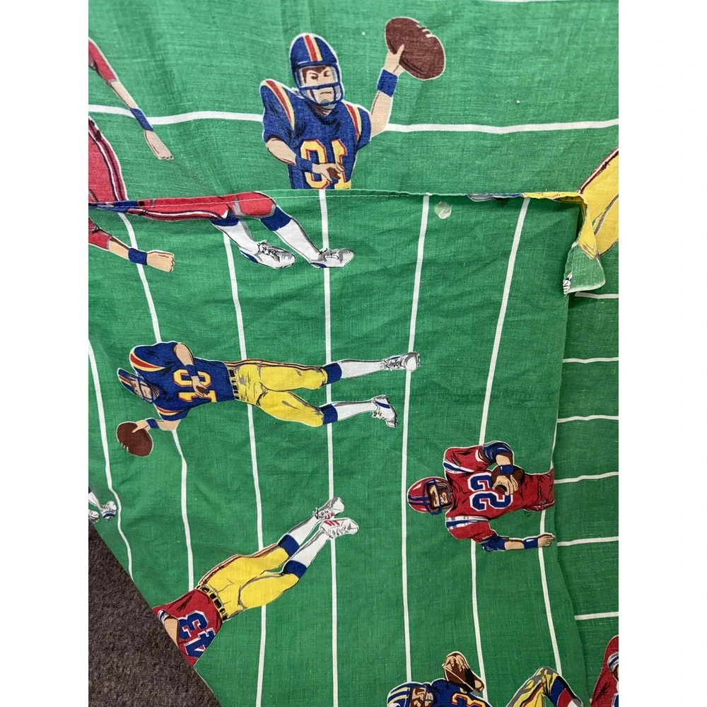 Vtg Football Players Sheet Green Field Print Decor Fabric Twin Vintage